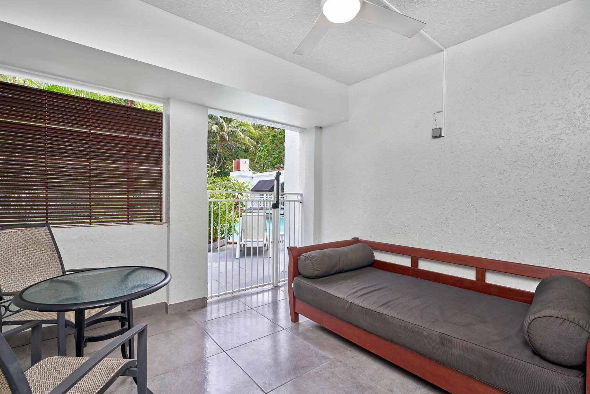 Alassio Beachfront Apartments Palm Cove Quarto foto