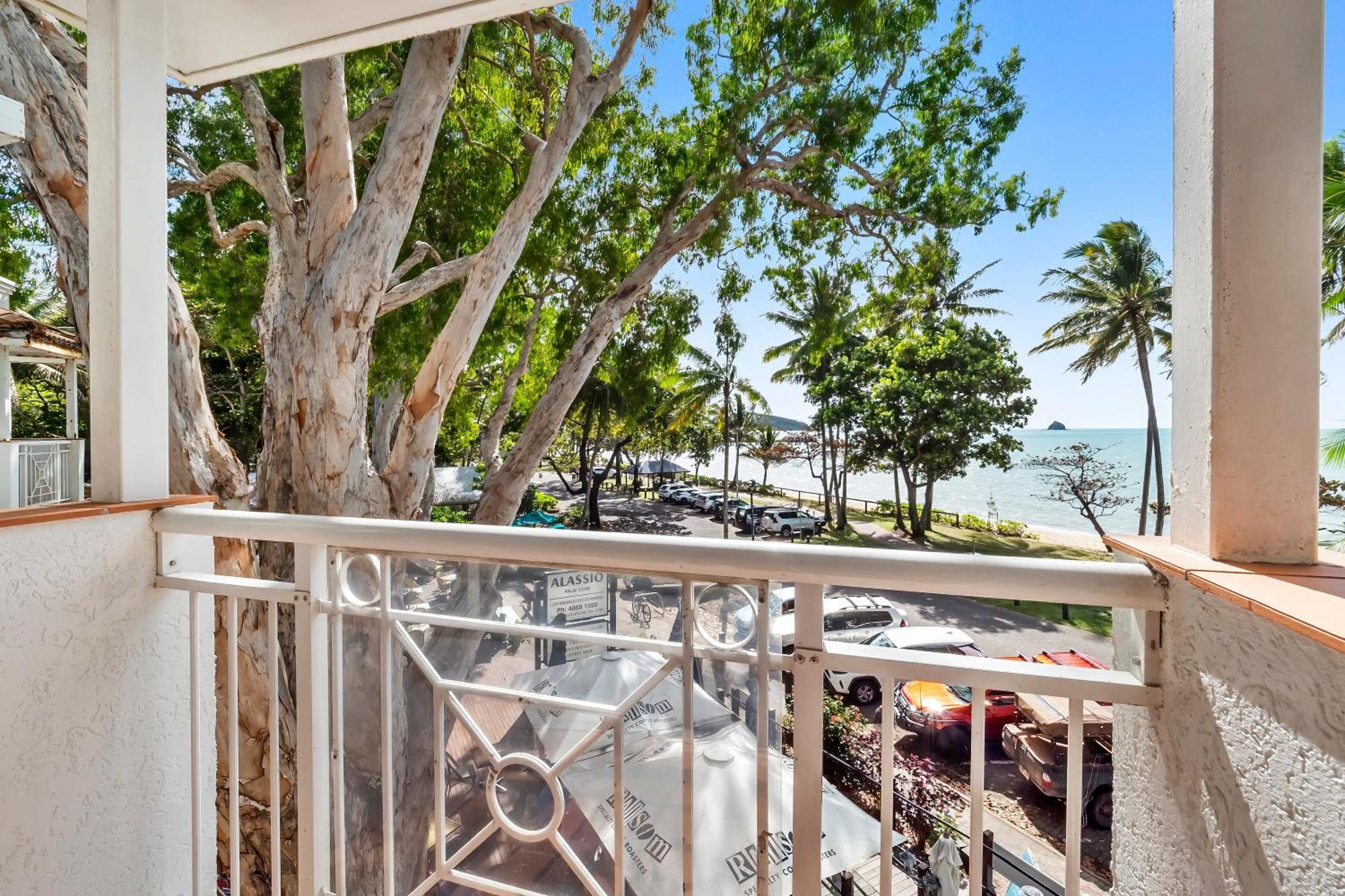 Alassio Beachfront Apartments Palm Cove Quarto foto