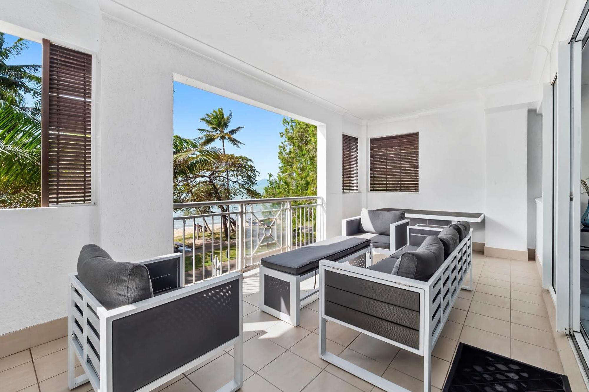 Alassio Beachfront Apartments Palm Cove Quarto foto